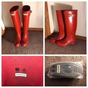 Women’s Hunter Tall Rain Boots Size 8 Red Gloss